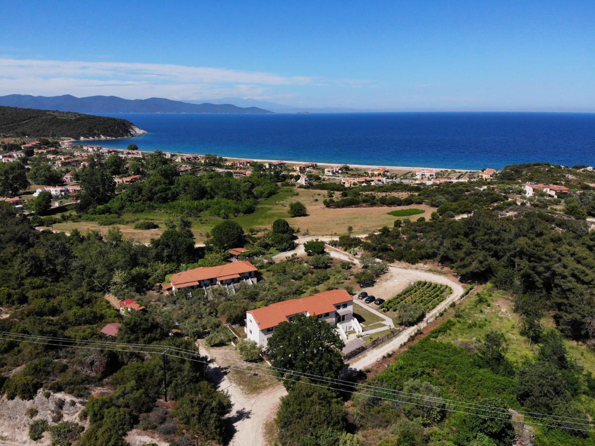 Dionysus Apartments & Suites Ierissós Exterior foto
