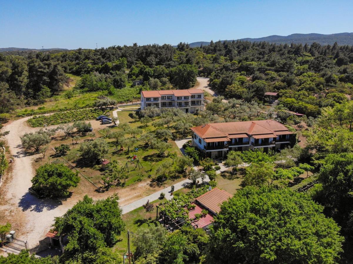 Dionysus Apartments & Suites Ierissós Exterior foto