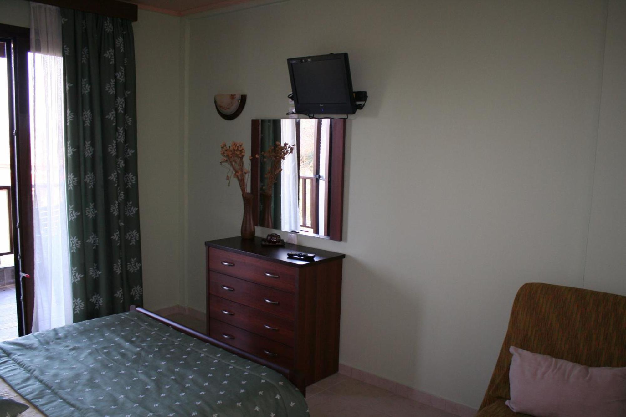 Dionysus Apartments & Suites Ierissós Zimmer foto