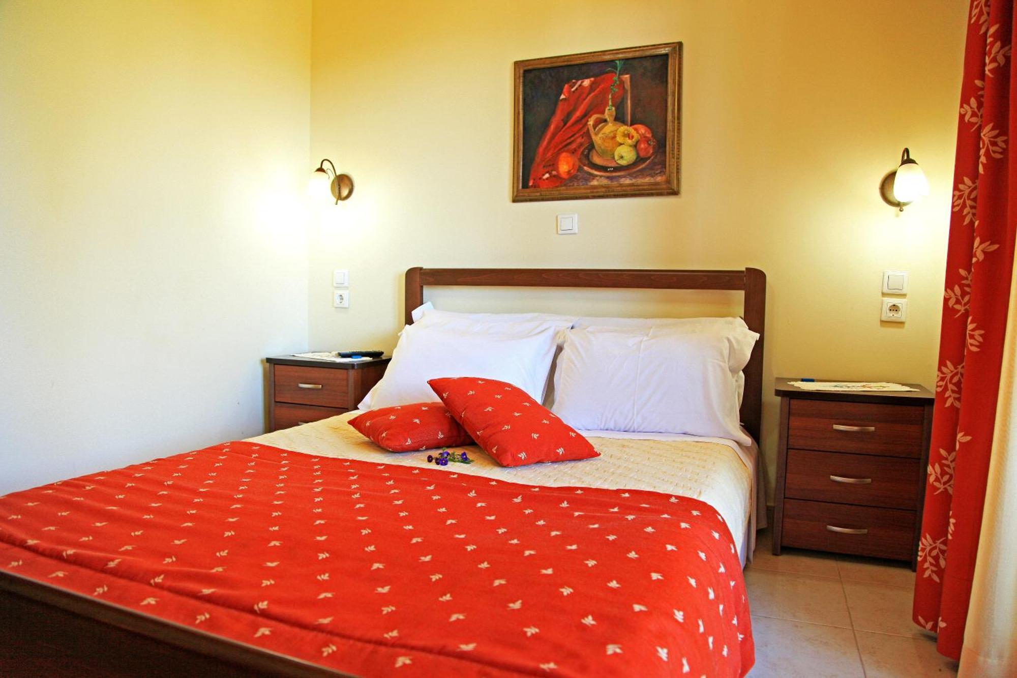 Dionysus Apartments & Suites Ierissós Zimmer foto